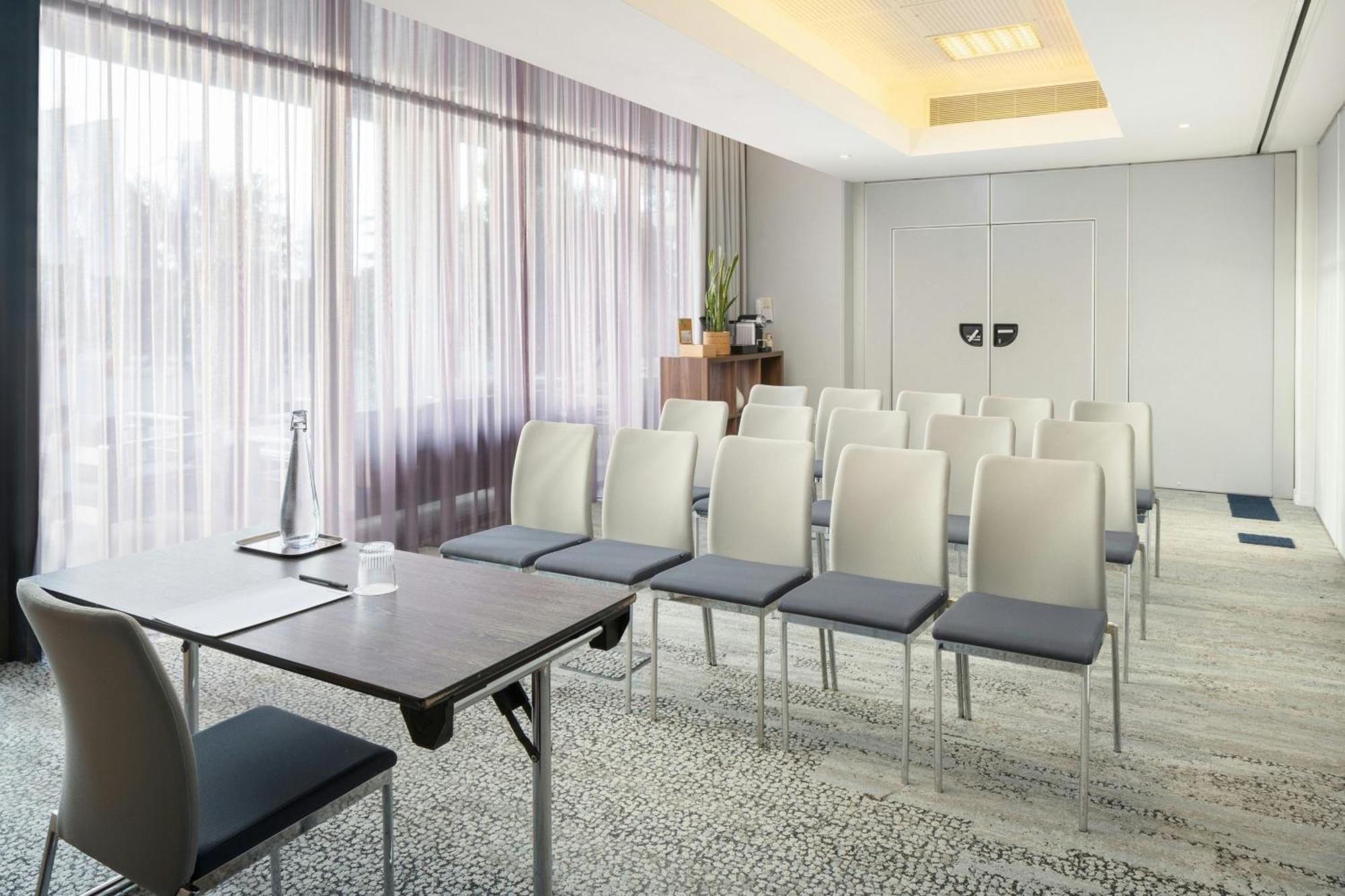 Courtyard By Marriott Toulouse Airport Ξενοδοχείο Εξωτερικό φωτογραφία