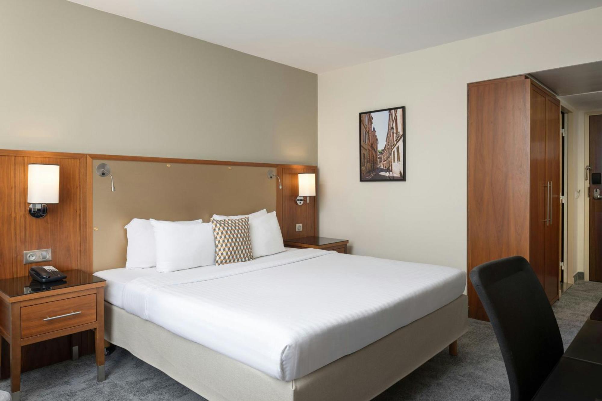 Courtyard By Marriott Toulouse Airport Ξενοδοχείο Εξωτερικό φωτογραφία